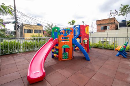 Apartamento para alugar com 37m², 2 quartos e sem vaga Apartamento para alugar com 37m², 2 quartos e sem vagaÁrea comum - Playground