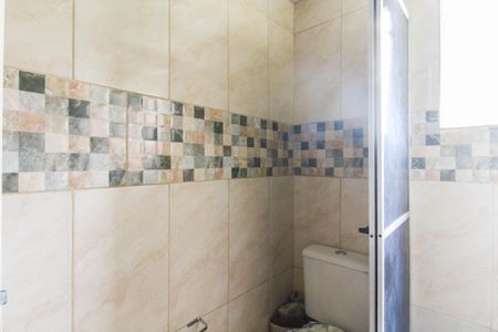 Banheiro de apartamento à venda com 2 quartos, 54m² em Guajuviras, Canoas