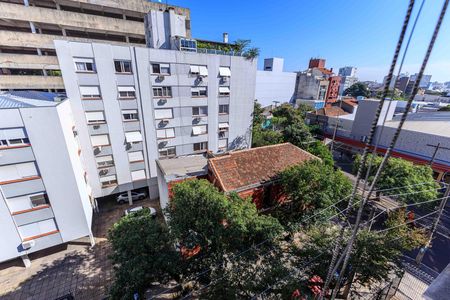 Vista do Quarto 1   de apartamento à venda com 2 quartos, 59m² em Moinhos de Vento, Porto Alegre