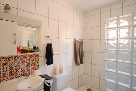 Casa para alugar com 123m², 2 quartos e 2 vagasBanheiro Social