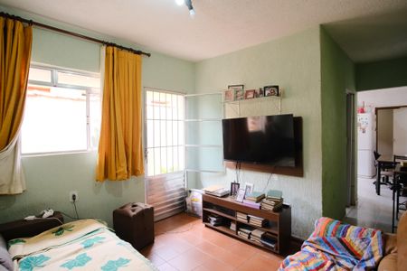 Sala de casa à venda com 2 quartos, 123m² em Chácara Califórnia, São Paulo