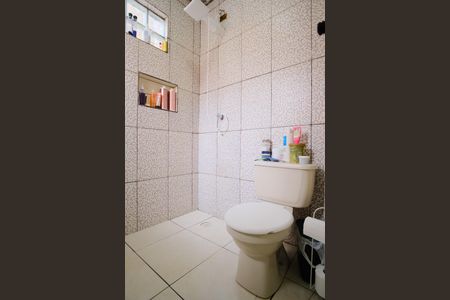 Banheiro da Suíte de casa à venda com 2 quartos, 123m² em Chácara Califórnia, São Paulo