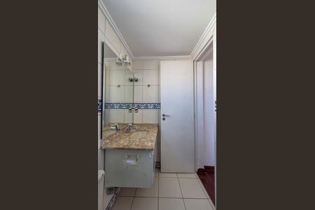 Apartamento para alugar com 226m², 3 quartos e 2 vagasBanheiro 1