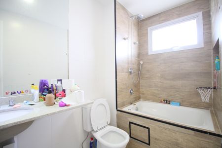 Apartamento à venda com 203m², 4 quartos e 3 vagasBanheiro 2