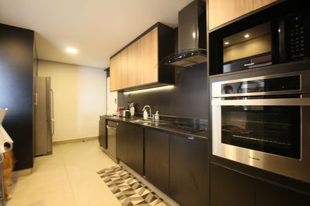 Apartamento à venda com 203m², 4 quartos e 3 vagasCozinha