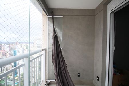 Apartamento à venda com 203m², 4 quartos e 3 vagasVaranda Suíte 2