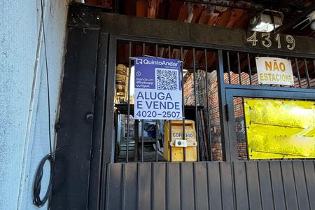 Casa à venda com 85m², 2 quartos e 1 vagaFachada