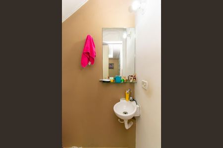 Casa de condomínio à venda com 65m², 2 quartos e 1 vagaLavabo