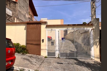 Casa de condomínio à venda com 65m², 2 quartos e 1 vagaFachada