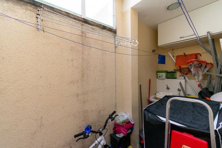 Casa de condomínio à venda com 65m², 2 quartos e 1 vagaÁrea de Serviço