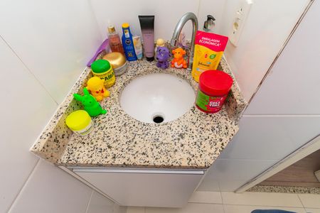 Casa de condomínio à venda com 65m², 2 quartos e 1 vagaBanheiro da Suíte 1