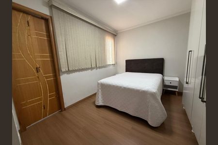 Apartamento à venda com 68m², 3 quartos e 2 vagasQuarto