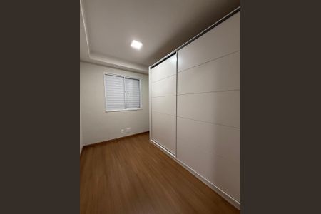 Apartamento à venda com 68m², 3 quartos e 2 vagasQuarto