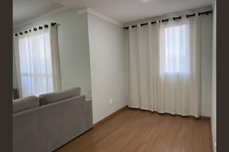 Sala de apartamento à venda com 3 quartos, 68m² em Vila Rosalia, Guarulhos