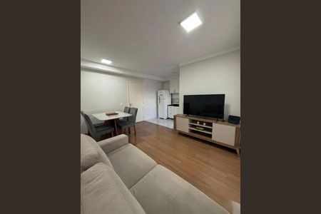 Sala de apartamento à venda com 3 quartos, 68m² em Vila Rosalia, Guarulhos