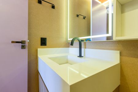 Apartamento para alugar com 30m², 1 quarto e sem vaga Apartamento para alugar com 30m², 1 quarto e sem vagaBanheiro da Suíte