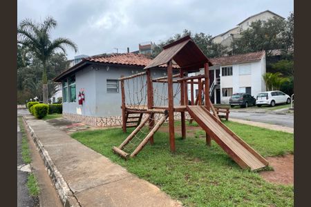 Casa para alugar com 57m², 2 quartos e 1 vagaÁrea comum - Playground