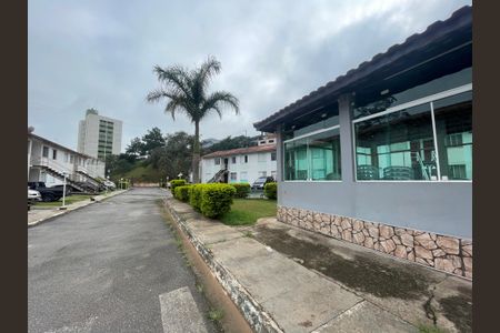 Casa para alugar com 57m², 2 quartos e 1 vagaÁrea comum - Salão de festas