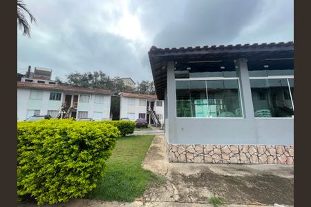 Casa para alugar com 57m², 2 quartos e 1 vagaÁrea comum - Salão de festas