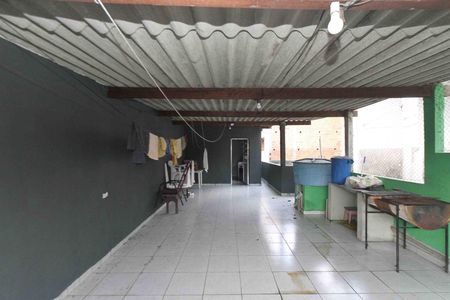 Casa à venda com 148m², 3 quartos e 2 vagasTerraço