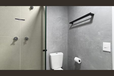 Studio para alugar com 28m², 1 quarto e sem vaga Studio para alugar com 28m², 1 quarto e sem vagaBanheiro