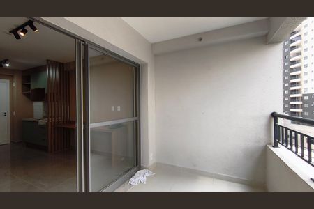 Studio para alugar com 28m², 1 quarto e sem vaga Studio para alugar com 28m², 1 quarto e sem vagaVaranda Studio
