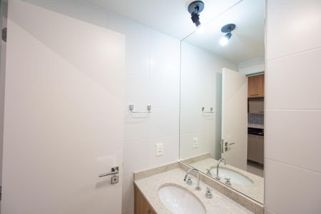 Studio para alugar com 28m², 1 quarto e sem vaga Studio para alugar com 28m², 1 quarto e sem vagaBanheiro Social