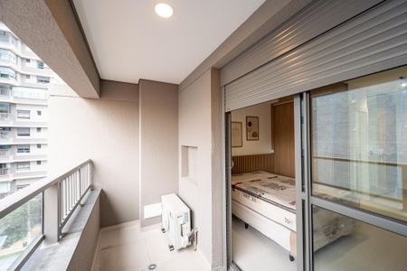 Studio para alugar com 28m², 1 quarto e sem vaga Studio para alugar com 28m², 1 quarto e sem vagaVaranda