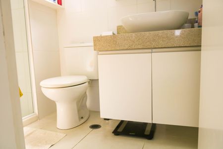 Apartamento para alugar com 70m², 3 quartos e 1 vagaBanheiro do Quarto Suíte