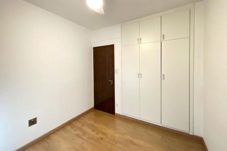 Apartamento à venda com 95m², 3 quartos e 1 vagaQuarto 2