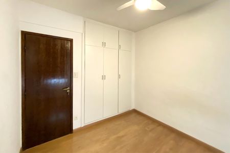 Apartamento à venda com 95m², 3 quartos e 1 vagaQuarto 2