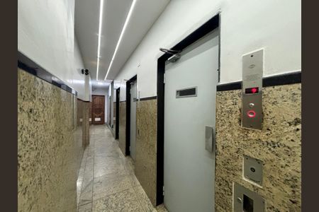 Apartamento para alugar com 50m², 1 quarto e sem vaga Apartamento para alugar com 50m², 1 quarto e sem vagaPortaria - elevador