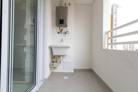 Apartamento para alugar com 42m², 2 quartos e 1 vagaÁrea de Serviço e varanda
