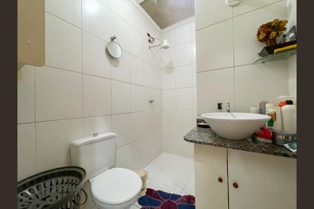 Casa de condomínio à venda com 60m², 2 quartos e 1 vaga Casa de condomínio à venda com 60m², 2 quartos e 1 vagaBanheiro