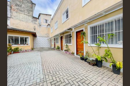 Casa de condomínio à venda com 60m², 2 quartos e 1 vaga Casa de condomínio à venda com 60m², 2 quartos e 1 vagaÁrea comum