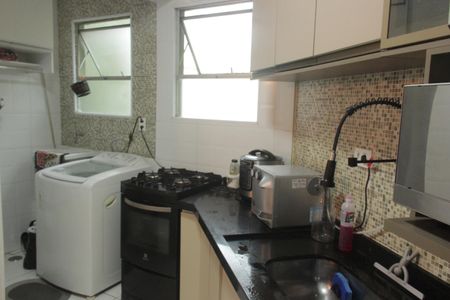 Apartamento para alugar com 67m², 2 quartos e 2 vagasCozinha e Área de Serviço