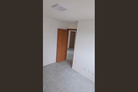 Quarto de apartamento para alugar com 2 quartos, 42m² em Santos Dumont, São Leopoldo