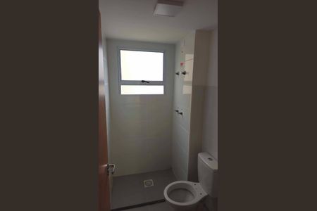 Banheiro de apartamento para alugar com 2 quartos, 42m² em Santos Dumont, São Leopoldo