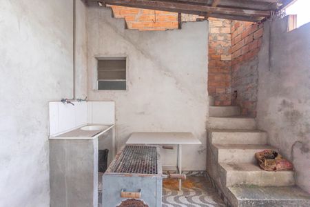 Casa à venda com 70m², 2 quartos e sem vaga Casa à venda com 70m², 2 quartos e sem vagaTerraço