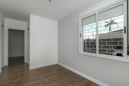 Sala de apartamento à venda com 2 quartos, 52m² em São Sebastião, Porto Alegre