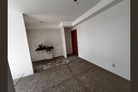 Apartamento à venda com 3 quartos, 74m² em Vila Mangalot, São Paulo