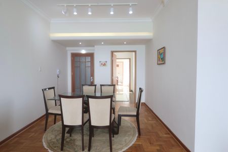 Apartamento para alugar com 170m², 3 quartos e 1 vagaSala