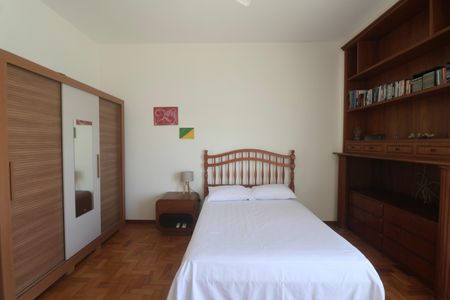 Apartamento para alugar com 170m², 3 quartos e 1 vagaQuarto