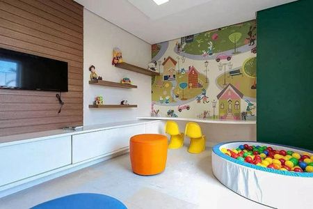 Apartamento à venda com 3 quartos, 66m² em Vila Guedes, São Paulo