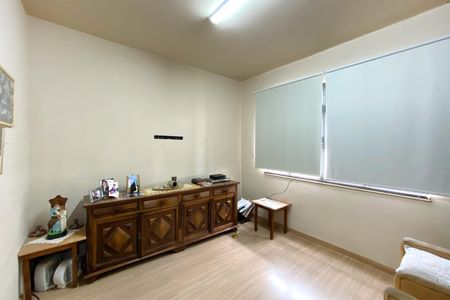 Apartamento à venda com 160m², 4 quartos e 2 vagasQuarto 4