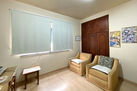 Apartamento à venda com 160m², 4 quartos e 2 vagasQuarto 4