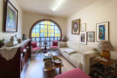 Apartamento à venda com 160m², 4 quartos e 2 vagasSala