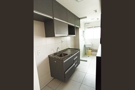 Apartamento à venda com 45m², 2 quartos e 1 vaga Apartamento à venda com 45m², 2 quartos e 1 vagaDetalhe - Cozinha Americana