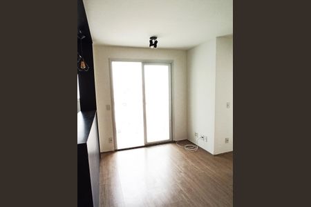 Apartamento à venda com 45m², 2 quartos e 1 vaga Apartamento à venda com 45m², 2 quartos e 1 vagaDetalhe - Sala