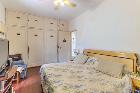 Casa para alugar com 330m², 4 quartos e 2 vagasSuíte